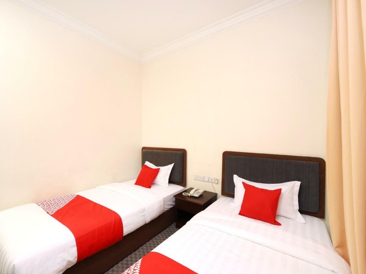 Oyo 750 Comfort Hotel Kota Kinabalu Ngoại thất bức ảnh