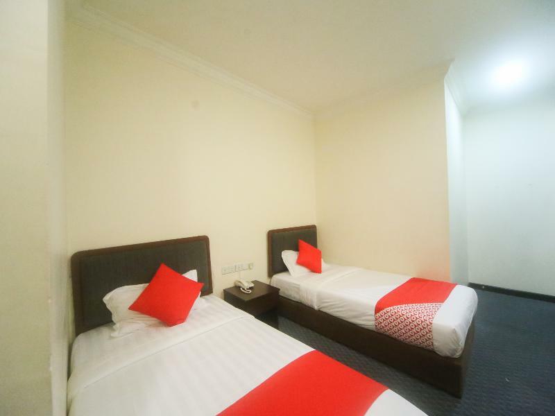 Oyo 750 Comfort Hotel Kota Kinabalu Ngoại thất bức ảnh
